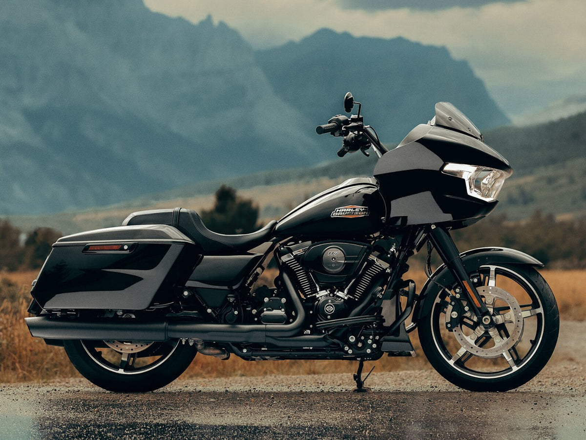 2025 Harley-Davidson Road Glide — Vivid Black